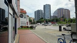Guillemard Road (D14), Retail #456925201